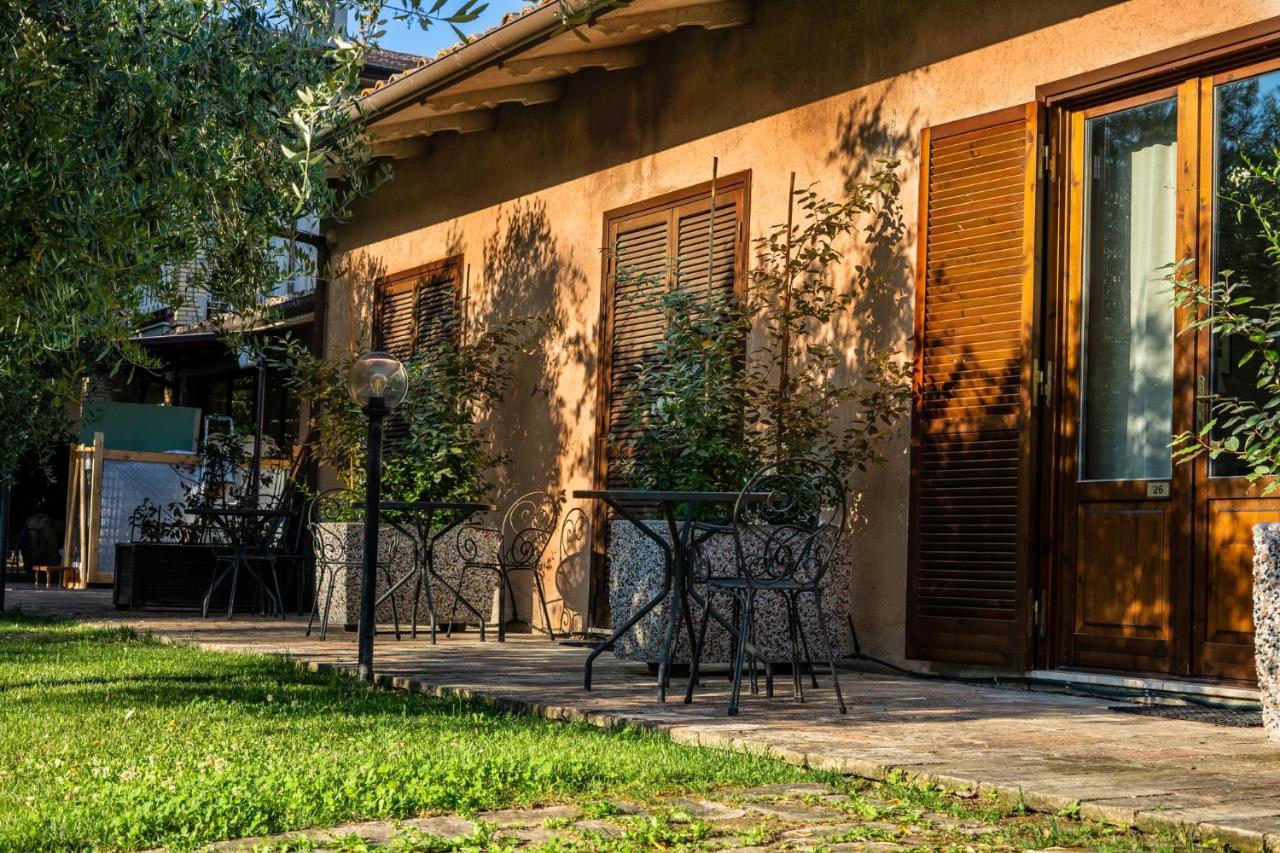 Hotel & Spa Villa Dei Mosaici Spello Zewnętrze zdjęcie